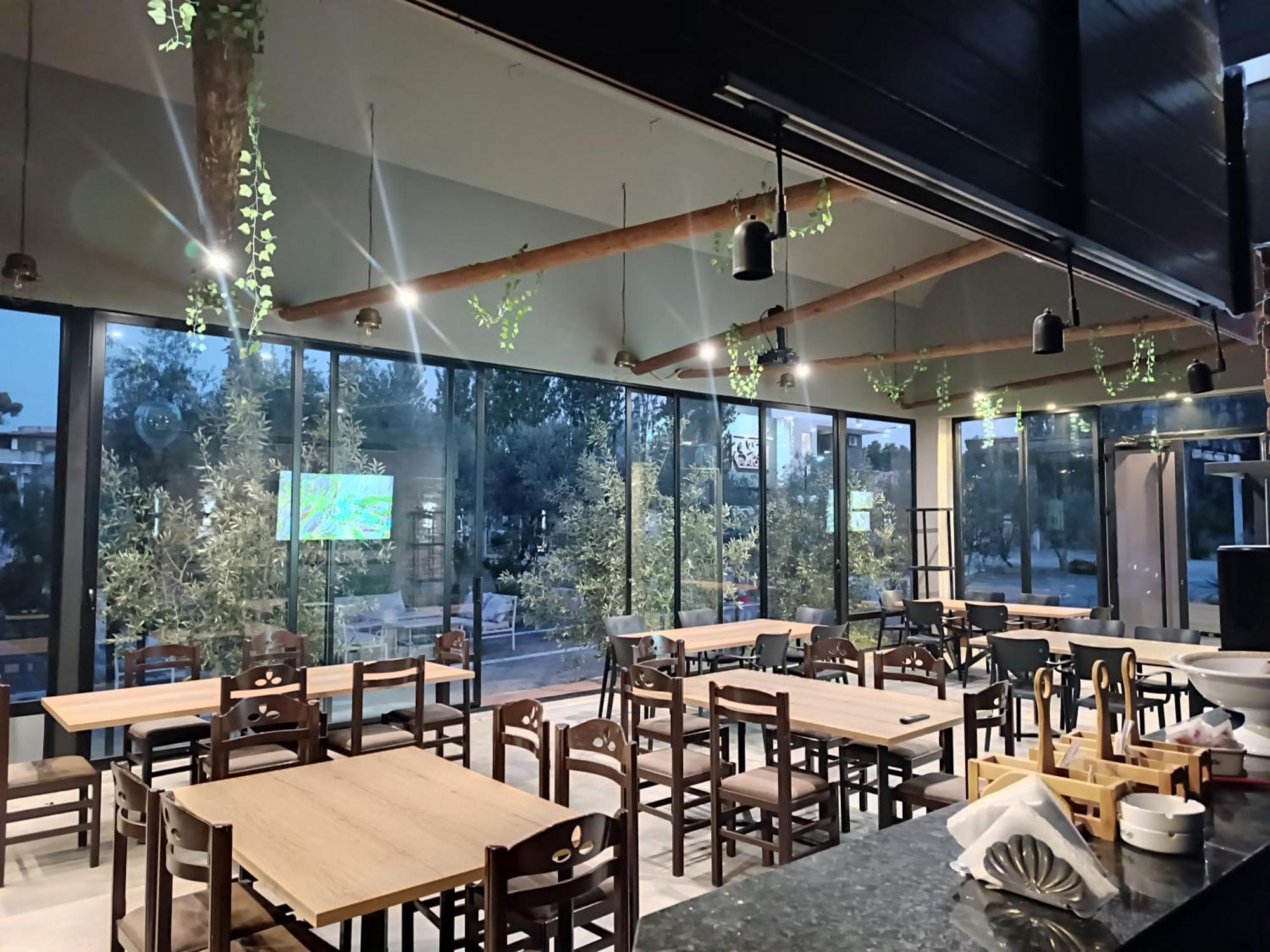 Kavalona Park 3* Zverneci