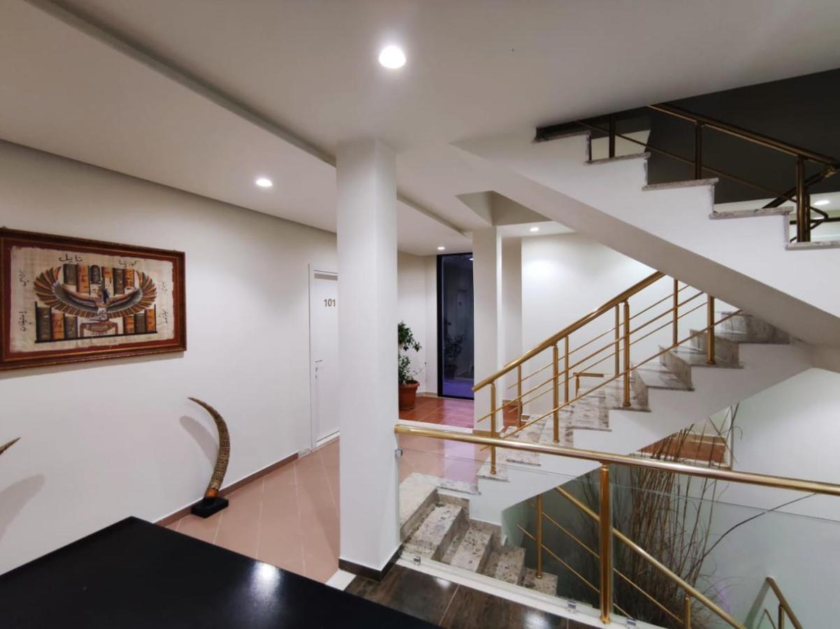 Kavalona Hotel 3*