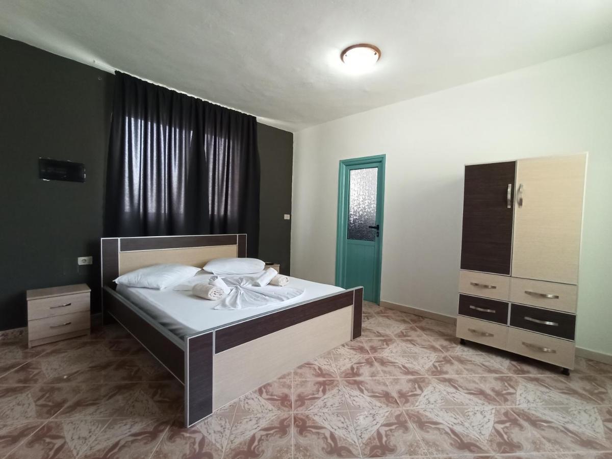 Kavalona Hotel